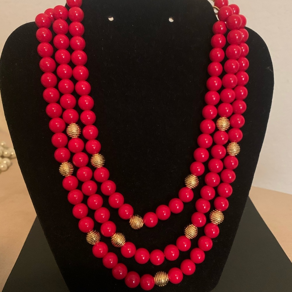 Talbot red necklace